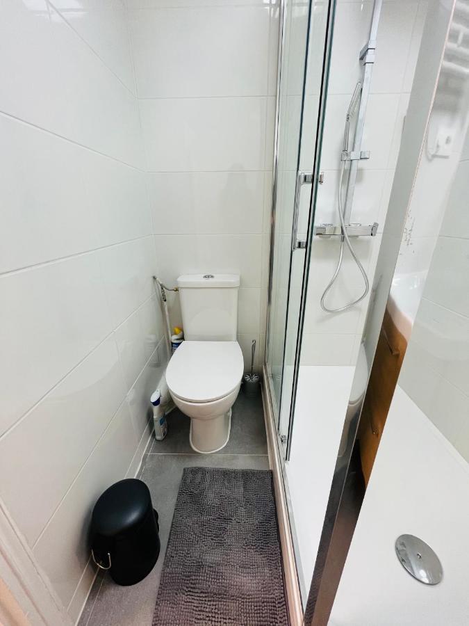 Dream Dwell Paris-Two Bedrooms Apart Near Gare Du Nord Bagian luar foto